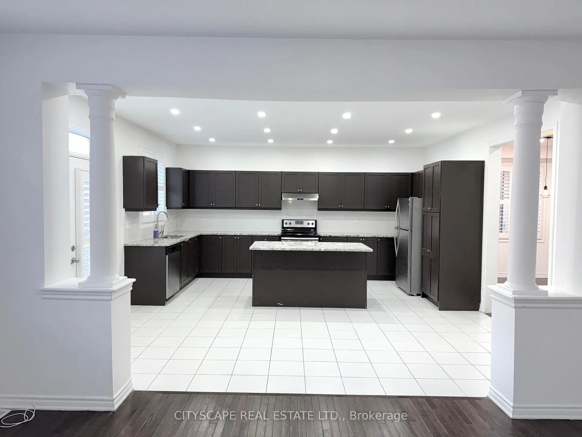 Photo 14 of 26 Clockwork Drive, Brampton, Northwest Brampton — HOMEH