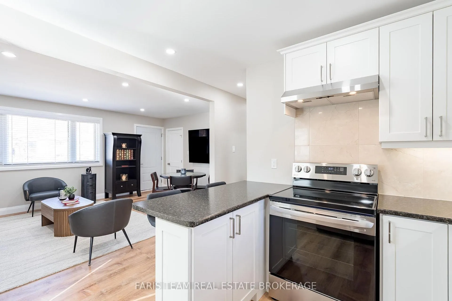 Photo 9 of 655 Fourth Avenue, Tay, Port McNicoll — HOMEH