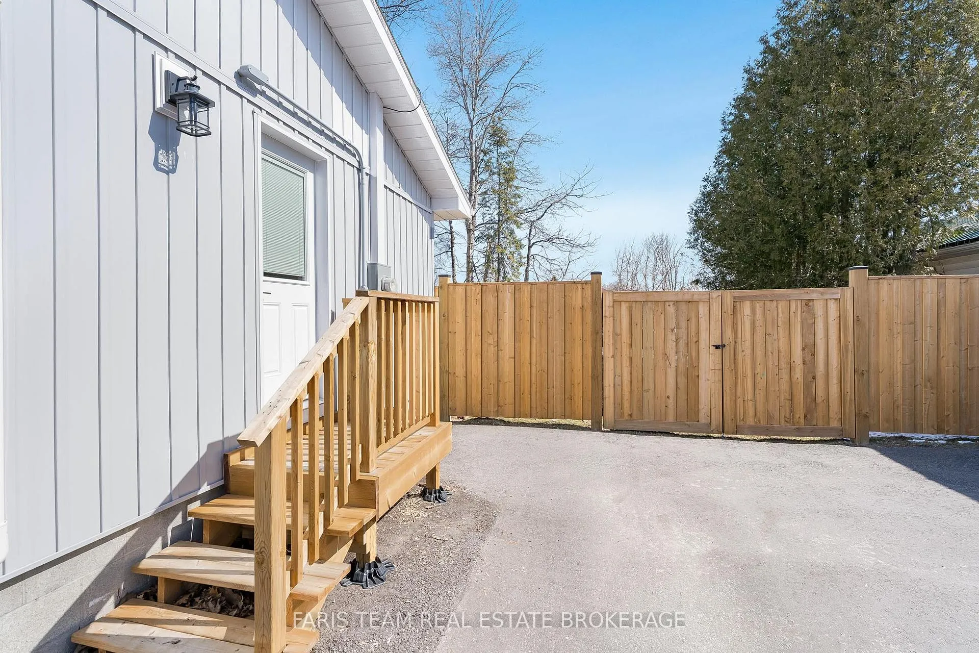 Photo 18 of 655 Fourth Avenue, Tay, Port McNicoll — HOMEH