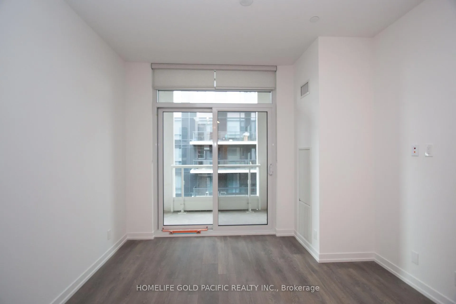 Photo 6 of Unit 520, 8 Beverley Glen Boulevard, Vaughan, Beverley Glen — HOMEH