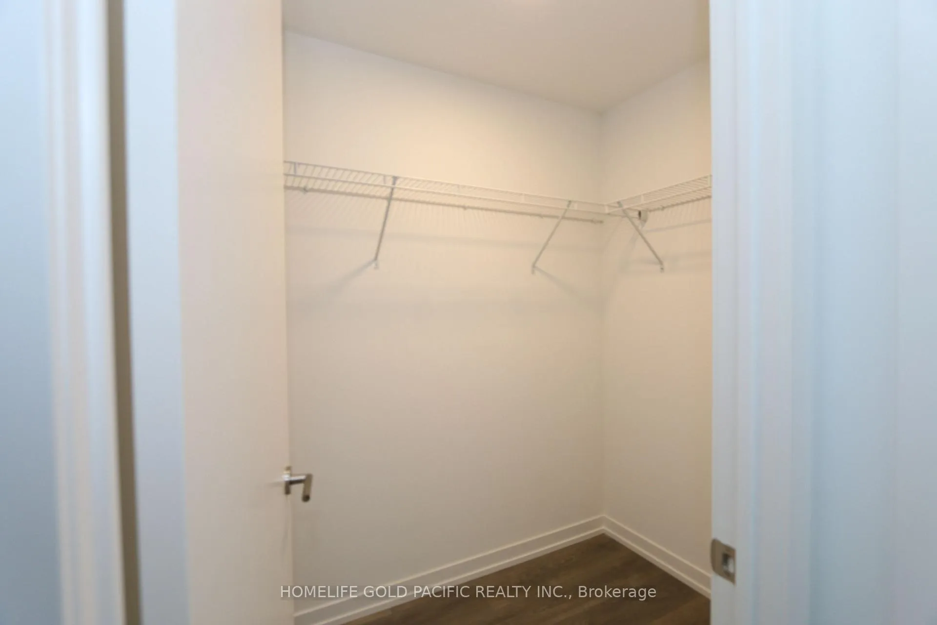 Photo 9 of Unit 520, 8 Beverley Glen Boulevard, Vaughan, Beverley Glen — HOMEH