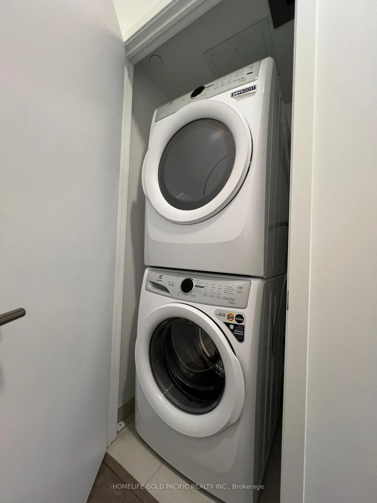 Photo 12 of Unit 520, 8 Beverley Glen Boulevard, Vaughan, Beverley Glen — HOMEH