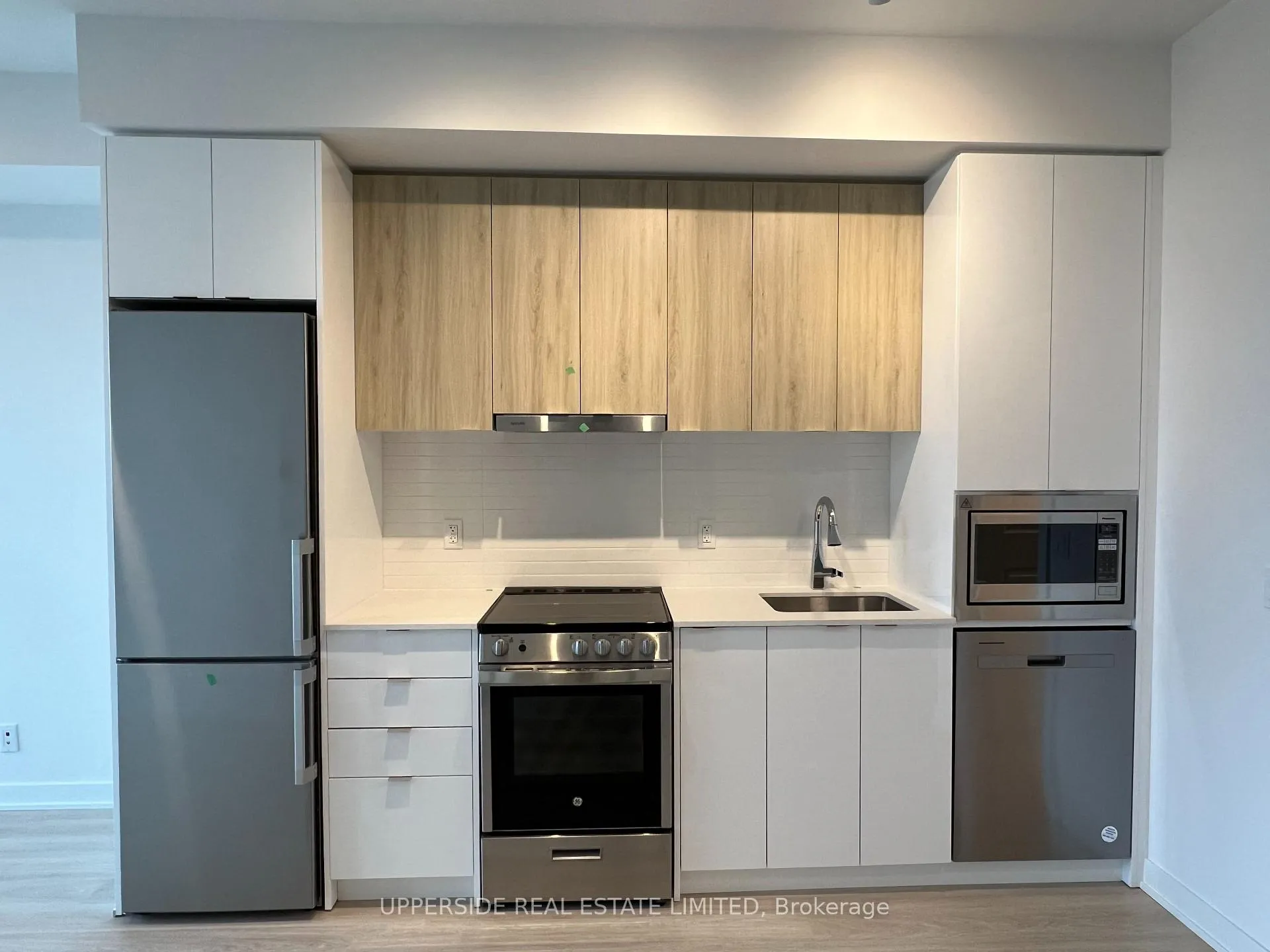 Photo 3 of Unit 2906, 50 Upper mall Way, Vaughan, Brownridge — HOMEH