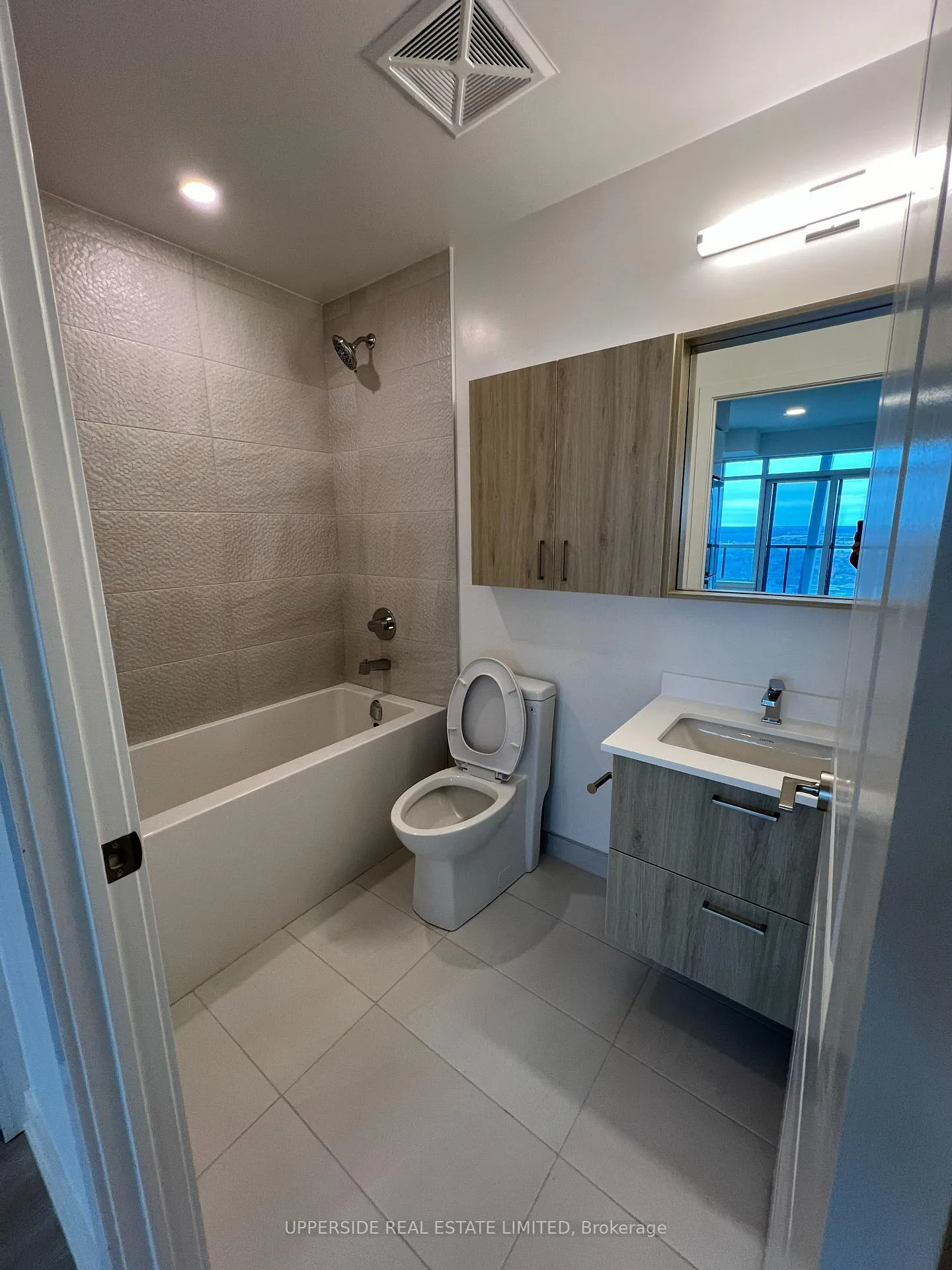Photo 8 of Unit 2906, 50 Upper mall Way, Vaughan, Brownridge — HOMEH