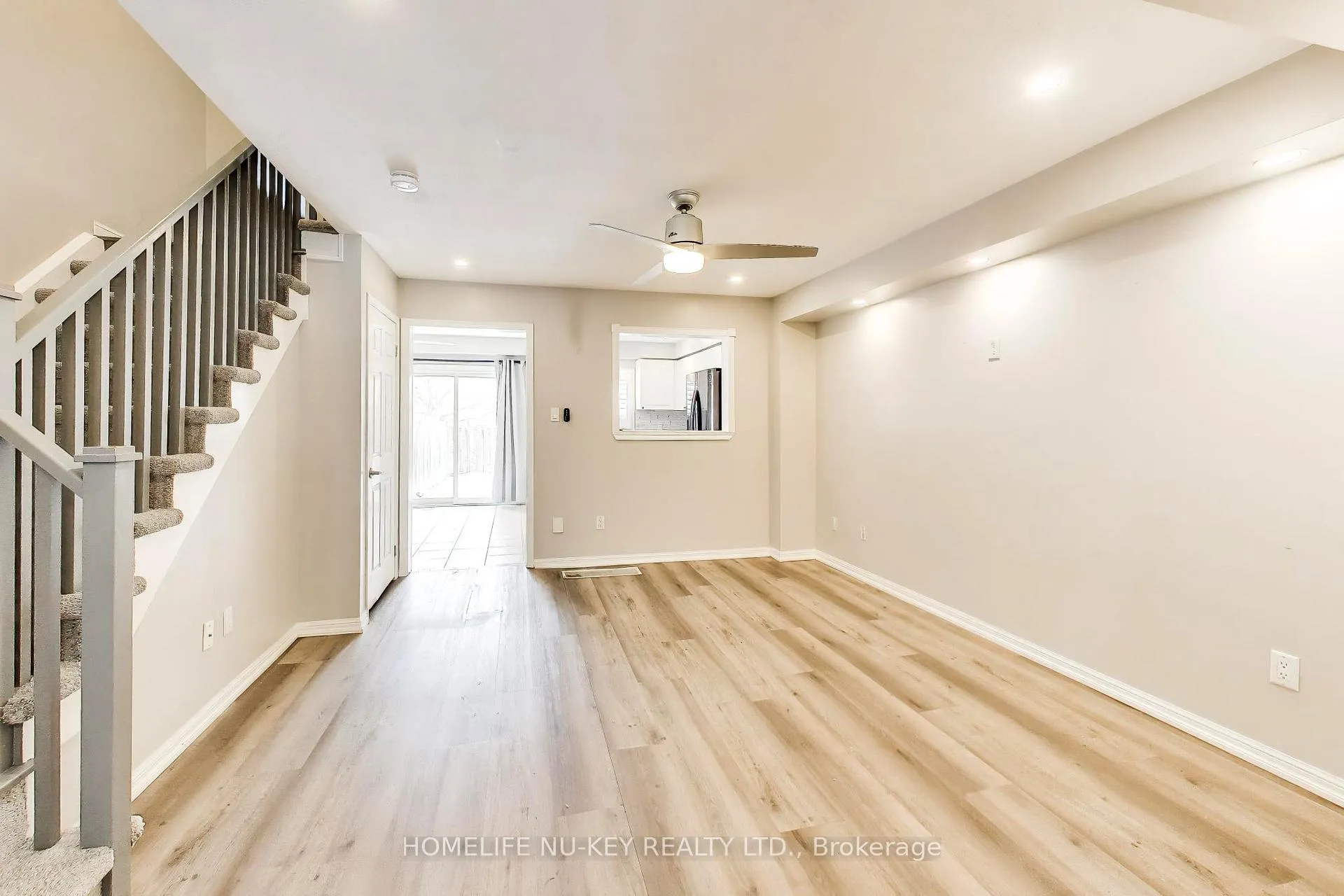 Photo 7 of 89 Majesty Boulevard, Barrie, Innis-Shore — HOMEH