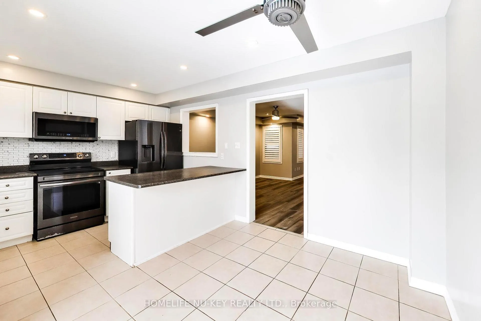 Photo 14 of 89 Majesty Boulevard, Barrie, Innis-Shore — HOMEH