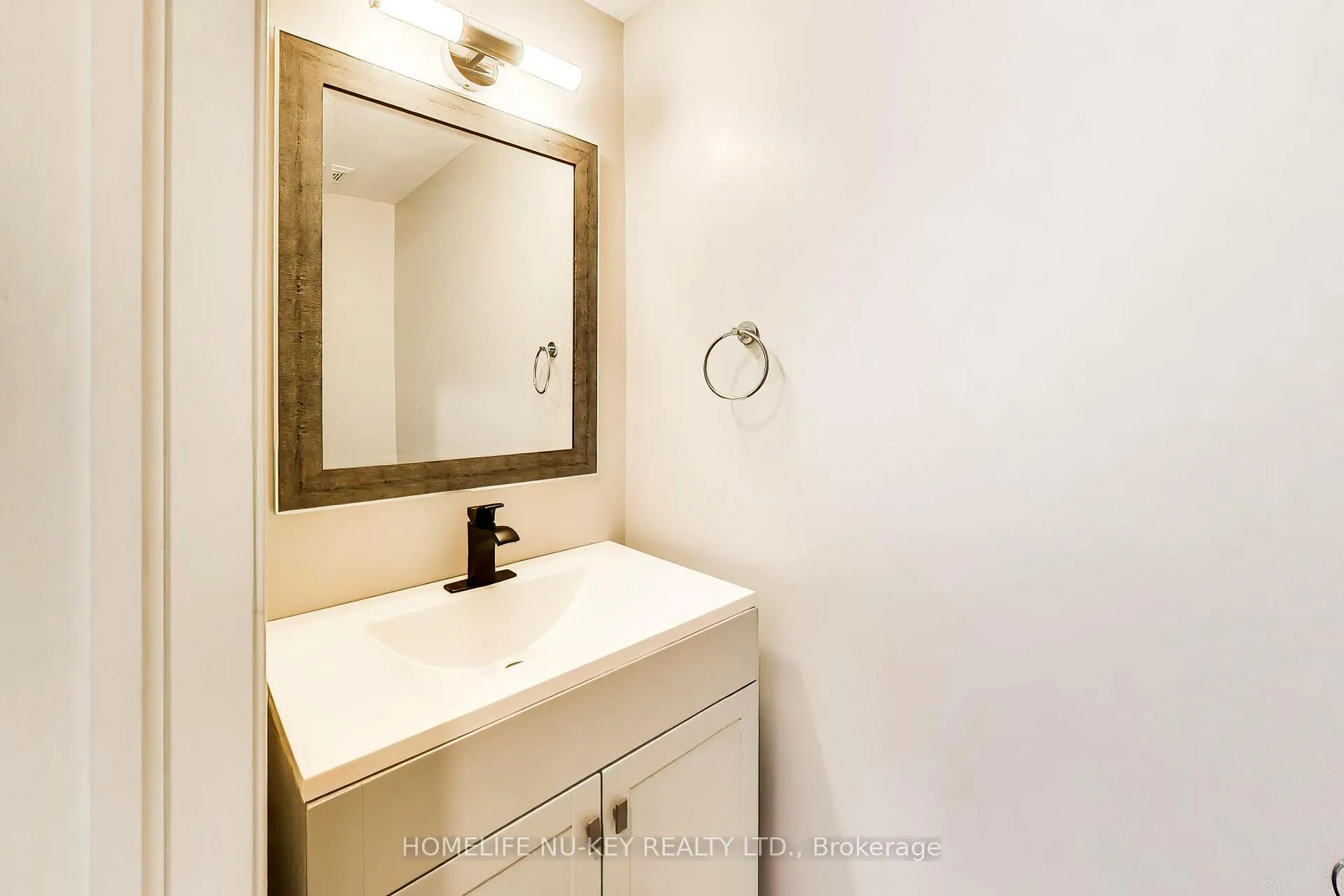 Photo 18 of 89 Majesty Boulevard, Barrie, Innis-Shore — HOMEH