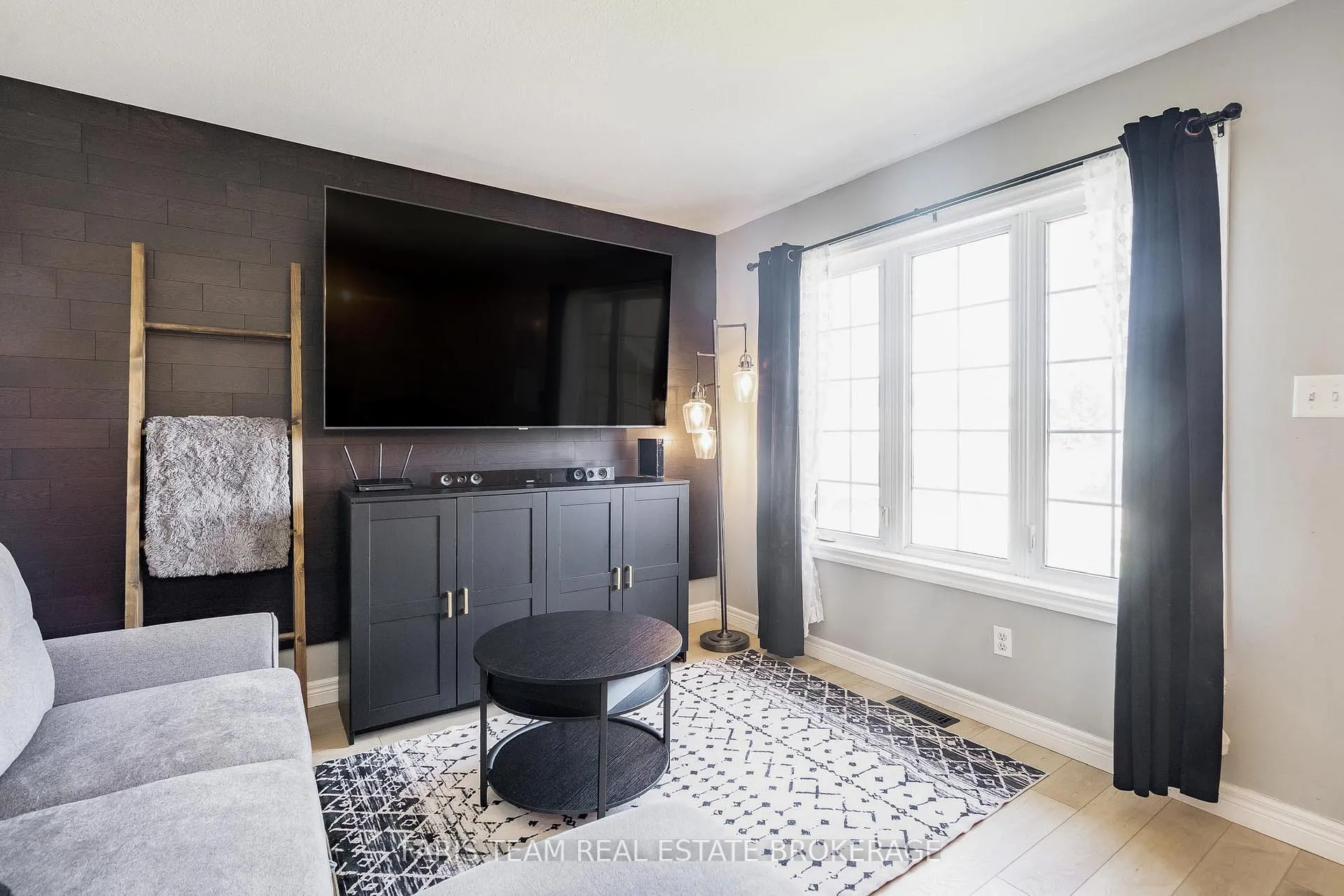 Photo 18 of 70 Cassandra Drive, Barrie, East Bayfield — HOMEH