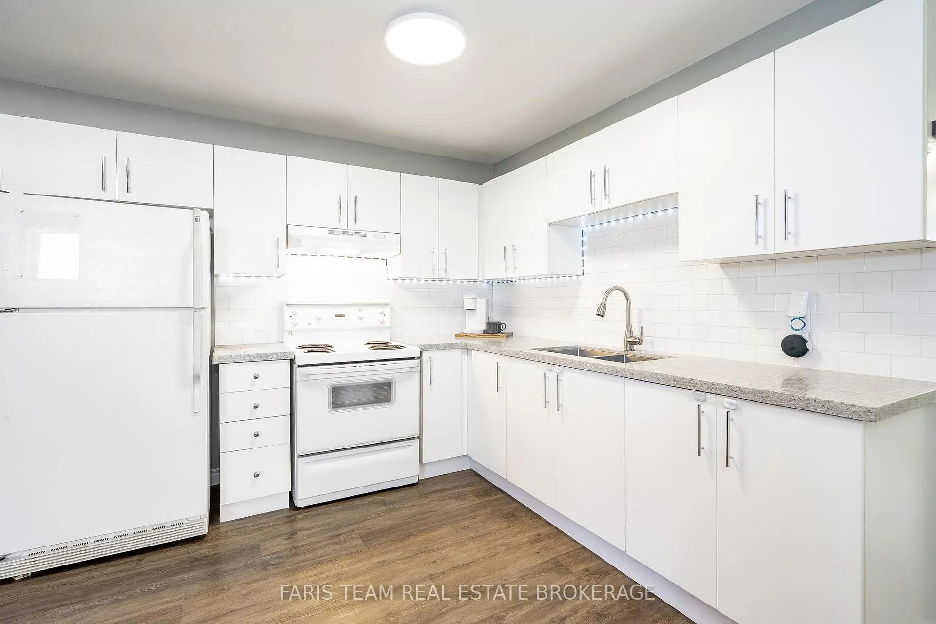 Photo 26 of 70 Cassandra Drive, Barrie, East Bayfield — HOMEH