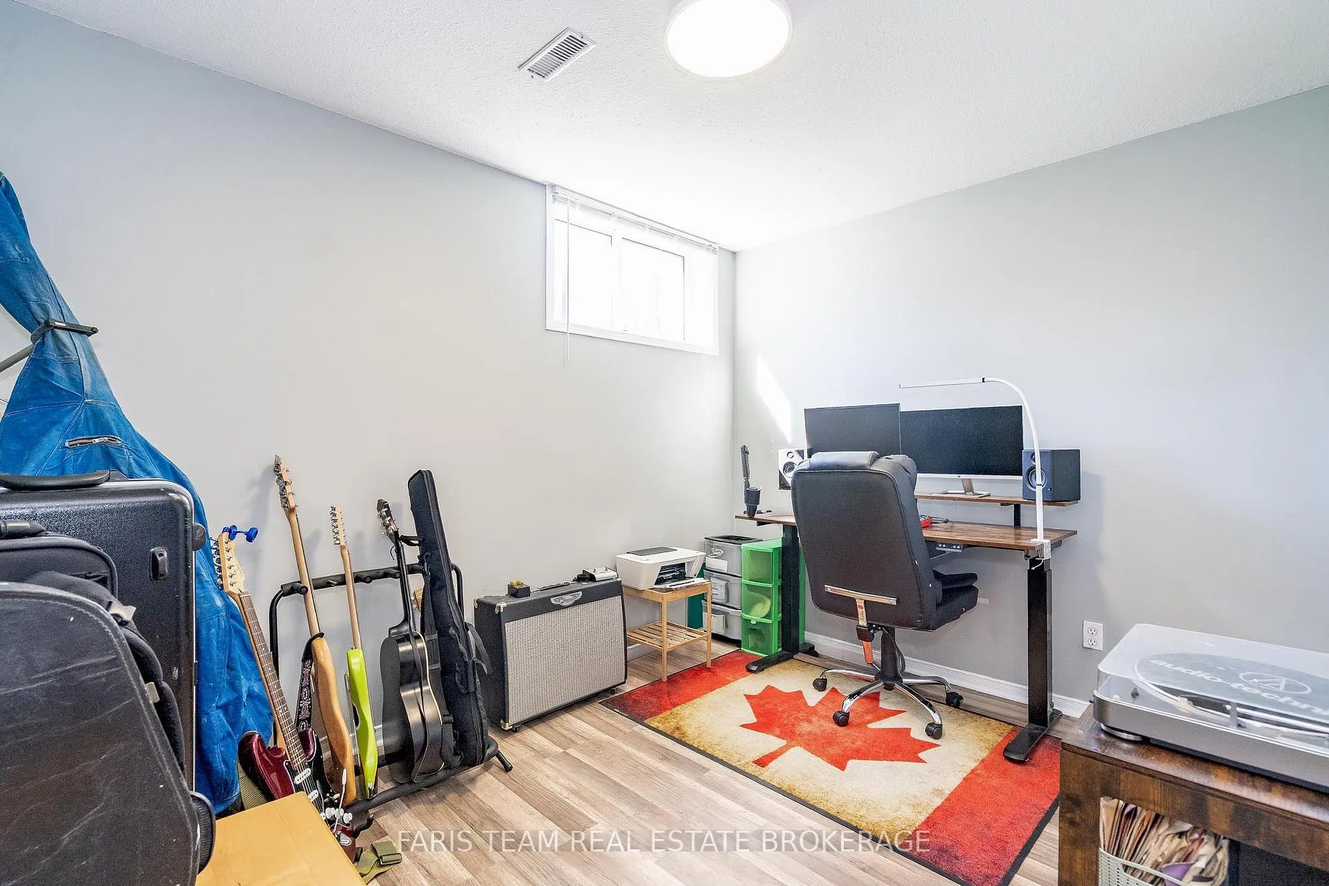 Photo 35 of 70 Cassandra Drive, Barrie, East Bayfield — HOMEH