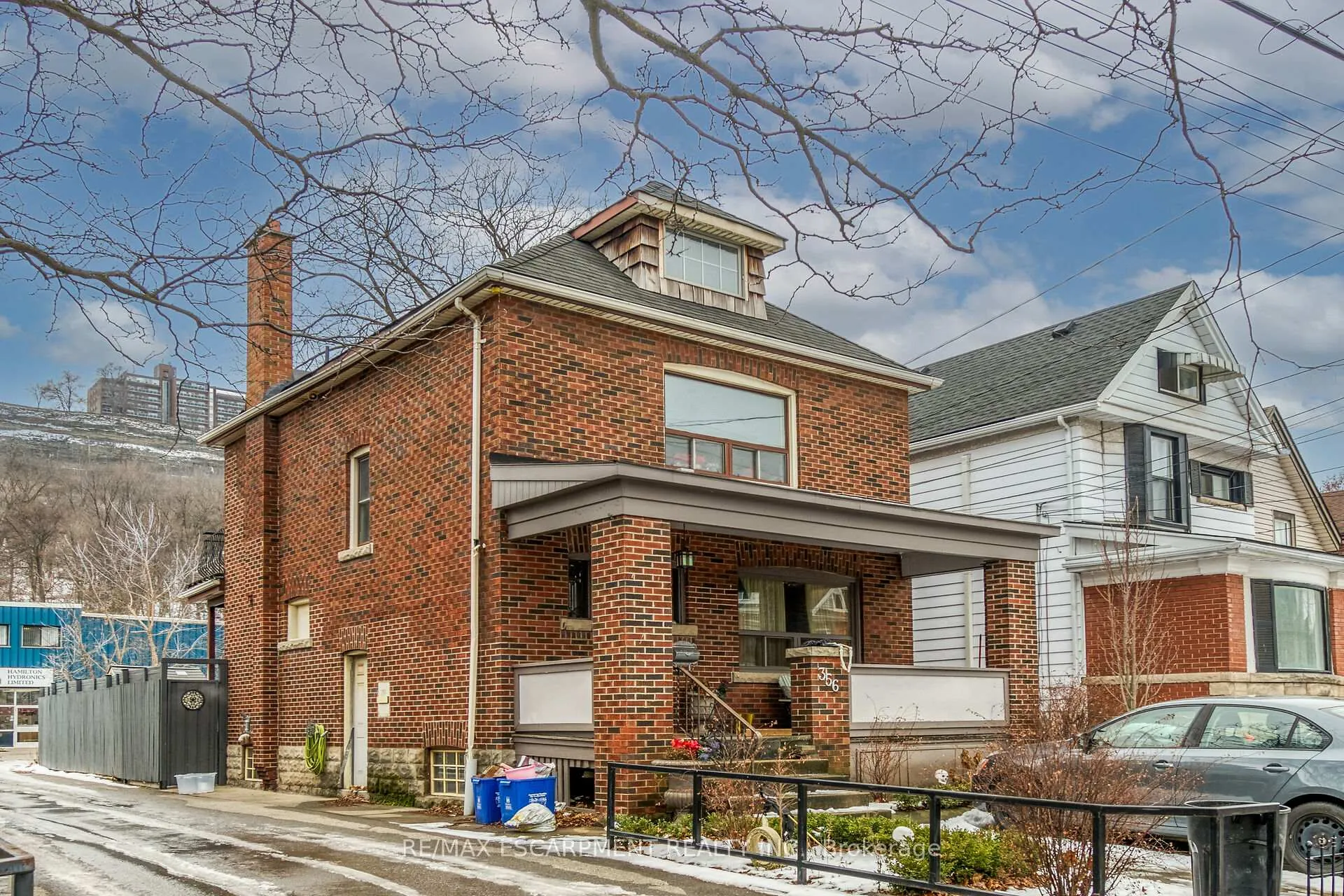 Photo 1 of 356 Cumberland Avenue, Hamilton, Blakeley — HOMEH