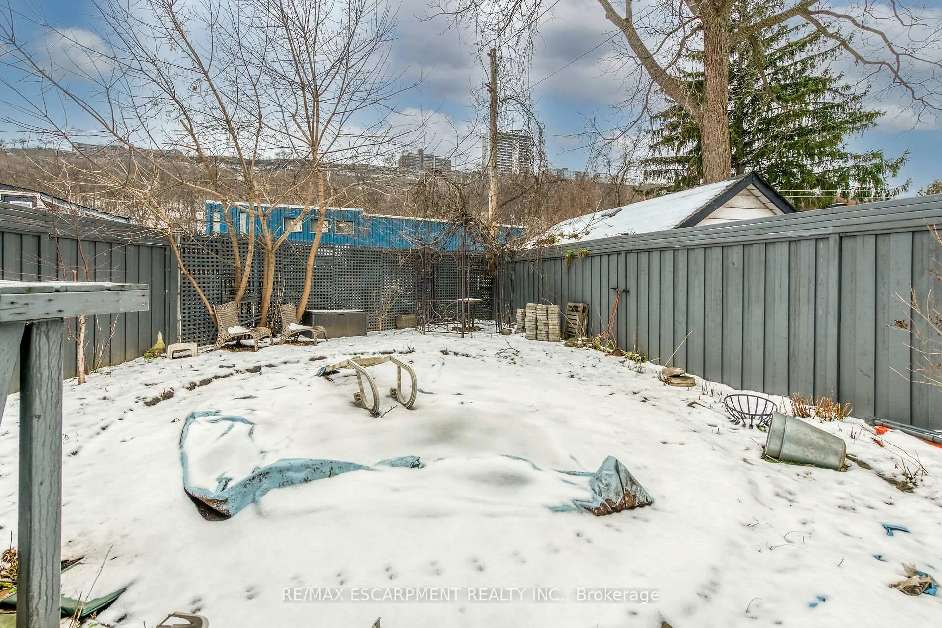 Photo 11 of 356 Cumberland Avenue, Hamilton, Blakeley — HOMEH