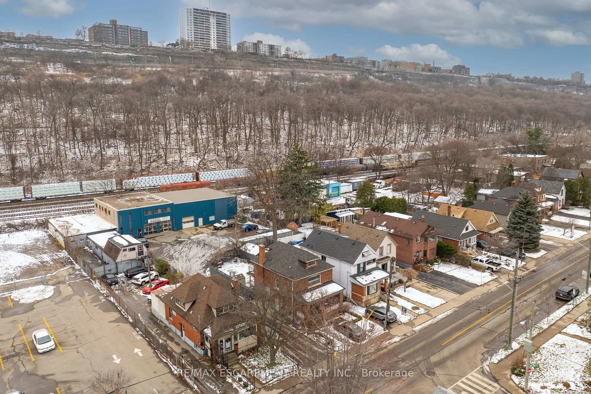 Photo 25 of 356 Cumberland Avenue, Hamilton, Blakeley — HOMEH
