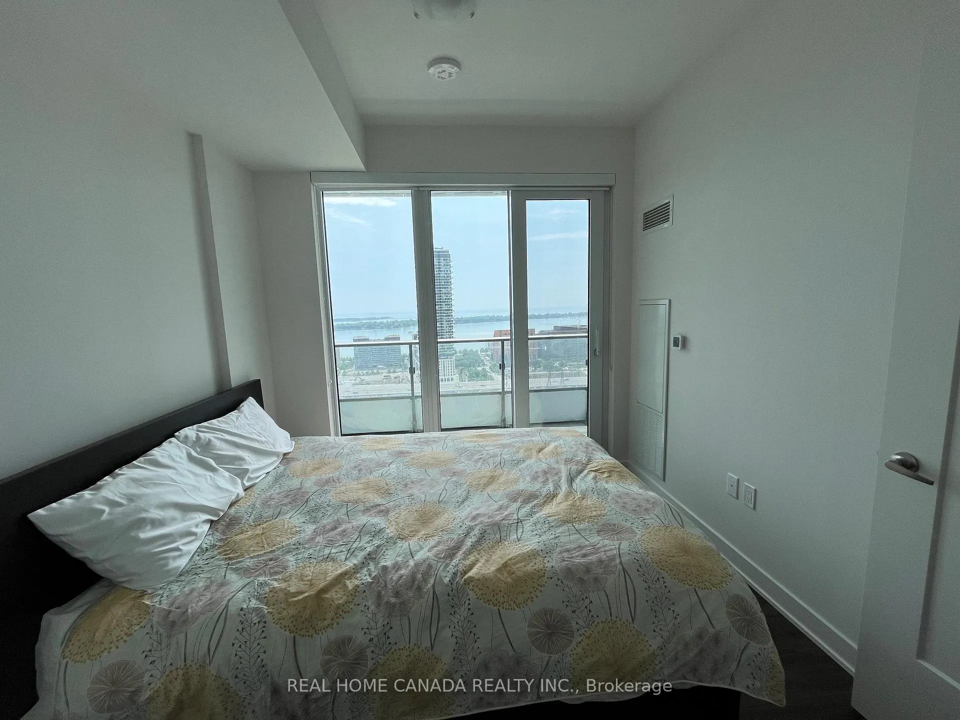 Photo 7 of Unit 2709, 70 Princess Street, Toronto, Waterfront Communities — HOMEH