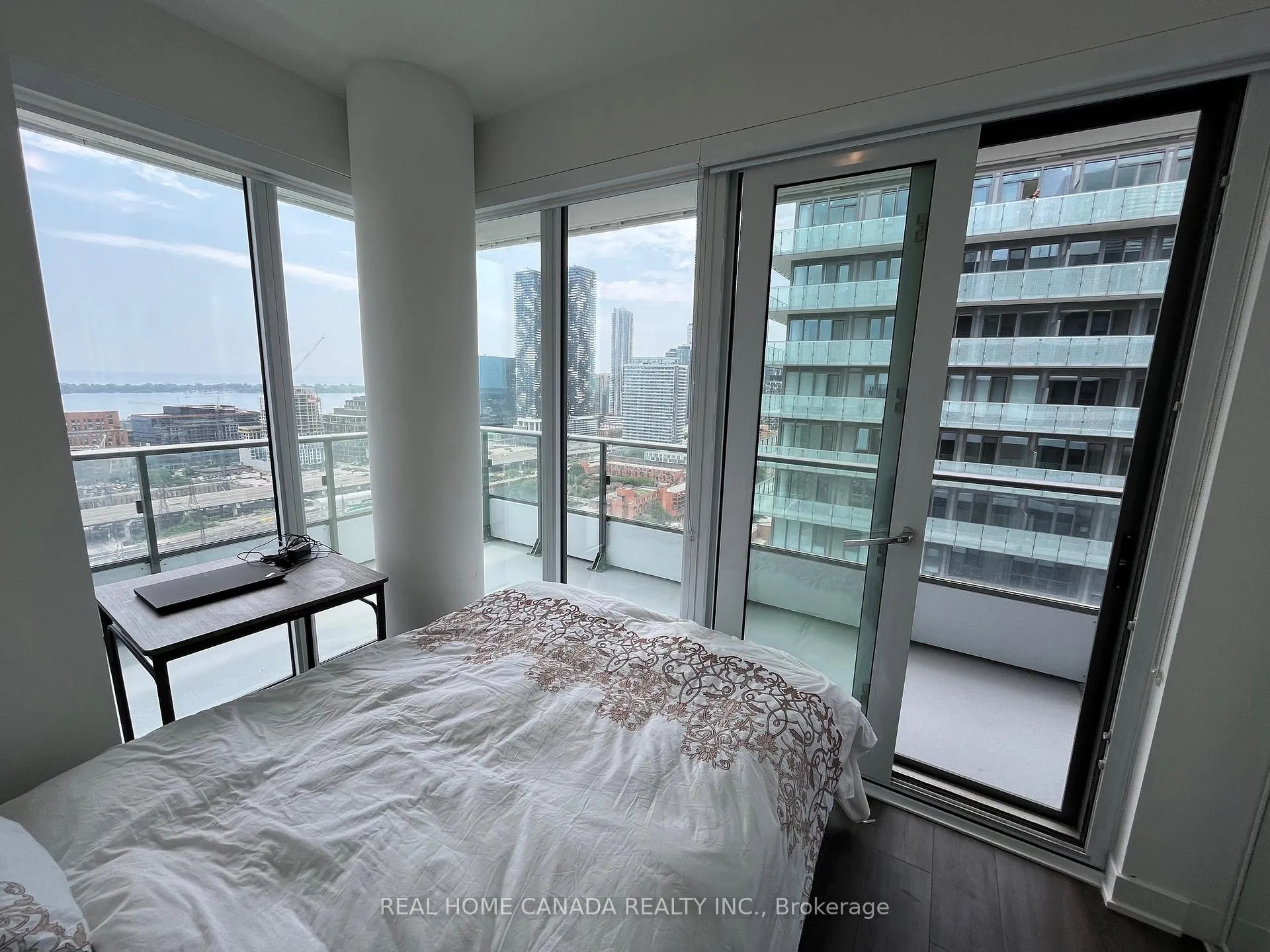 Photo 10 of Unit 2709, 70 Princess Street, Toronto, Waterfront Communities — HOMEH