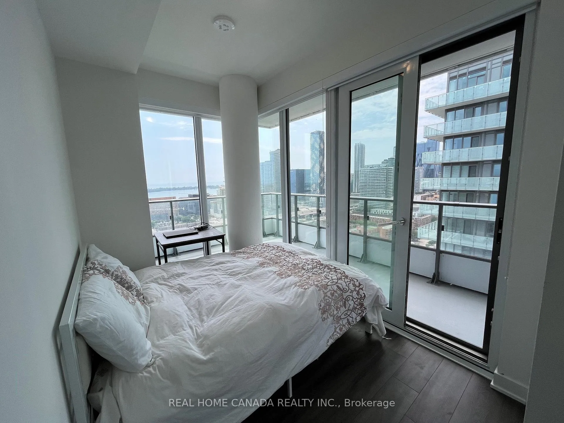 Photo 11 of Unit 2709, 70 Princess Street, Toronto, Waterfront Communities — HOMEH