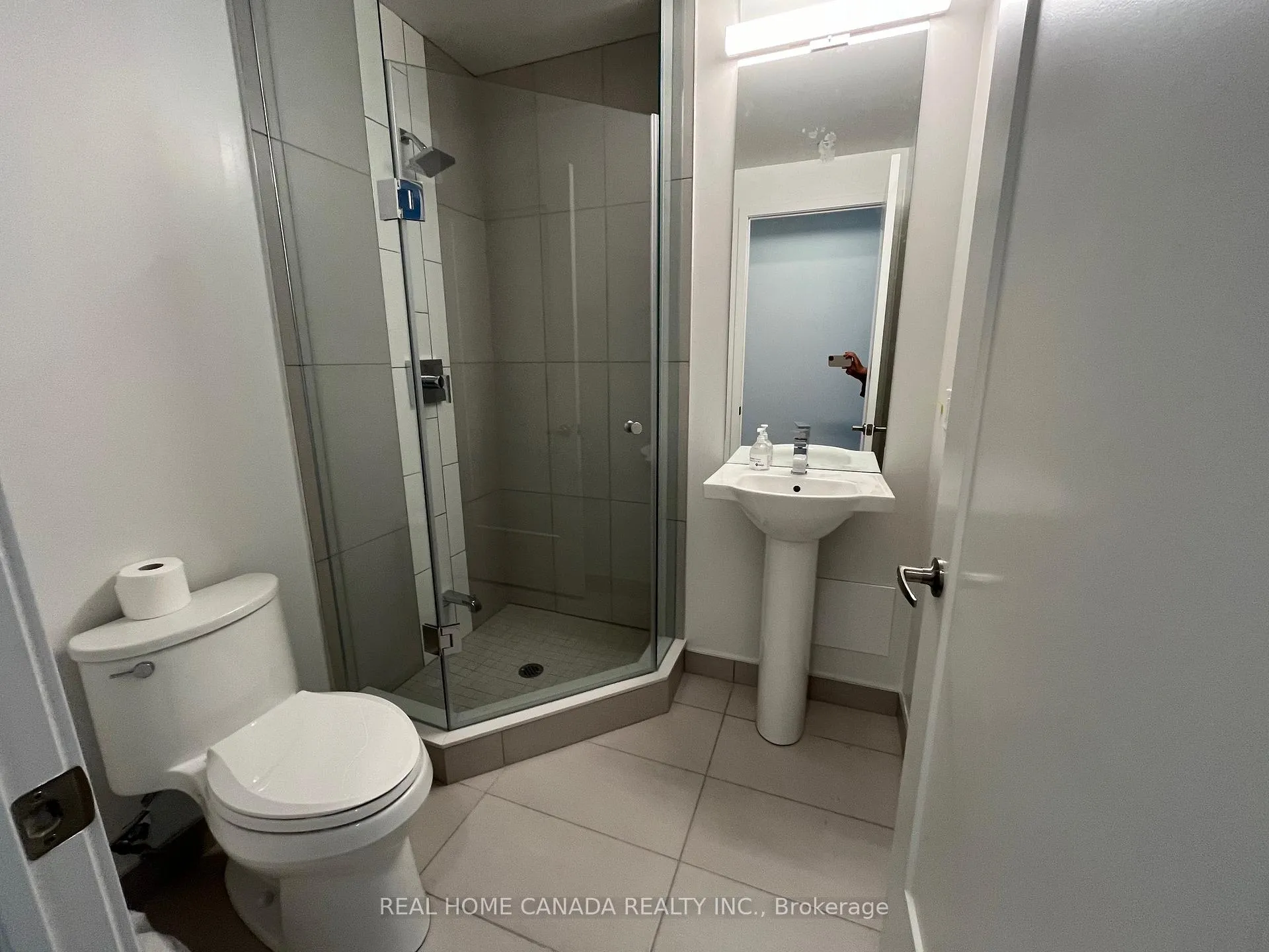 Photo 21 of Unit 2709, 70 Princess Street, Toronto, Waterfront Communities — HOMEH