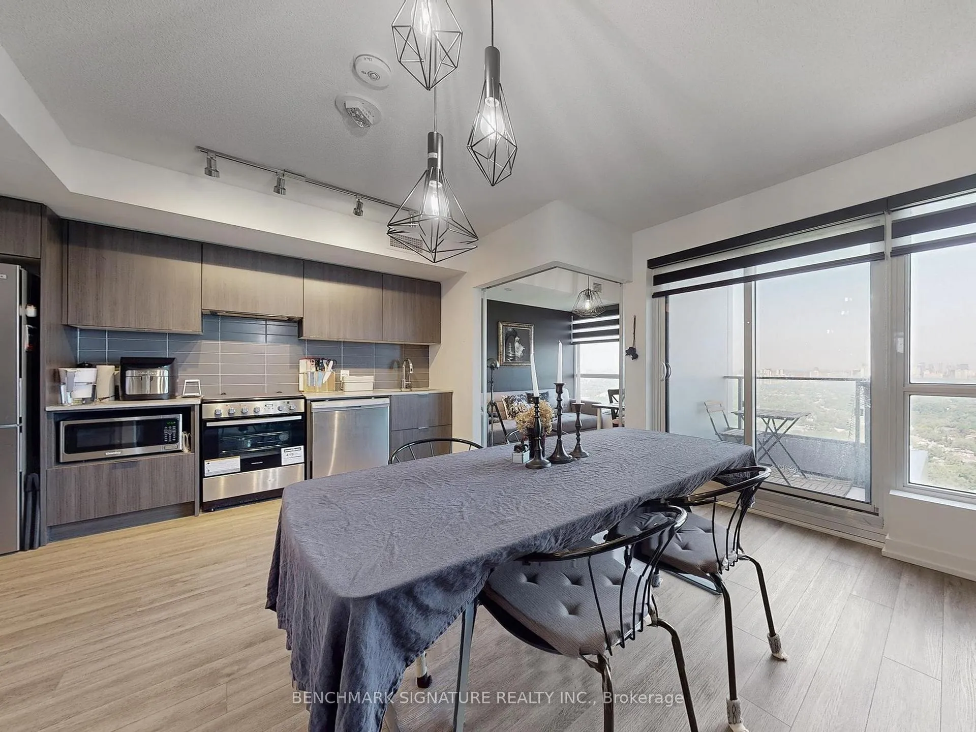 Photo 11 of Unit 3705, 395 Bloor Street E, Toronto, North St. James Town — HOMEH