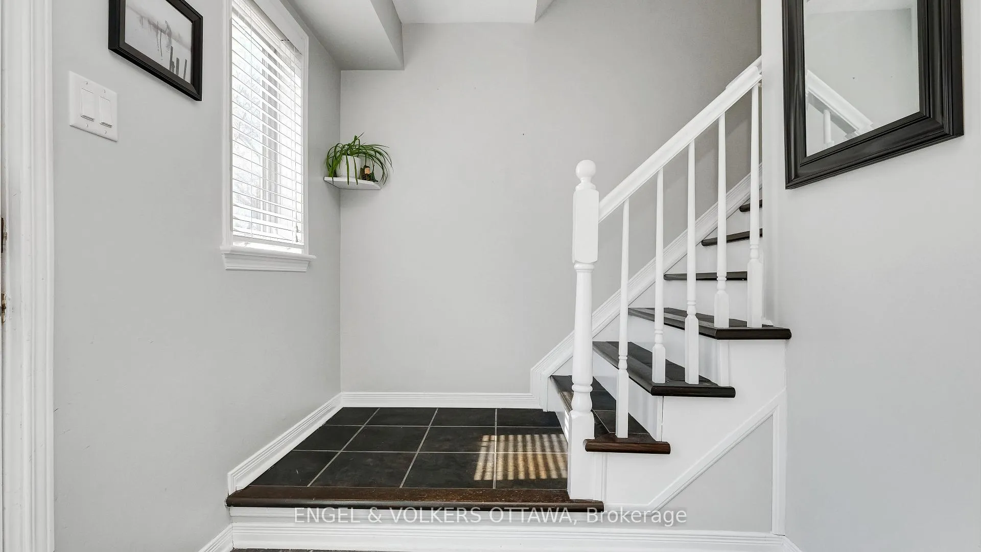 Photo 7 of 505 Burleigh Private, Ottawa, Cyrville — HOMEH