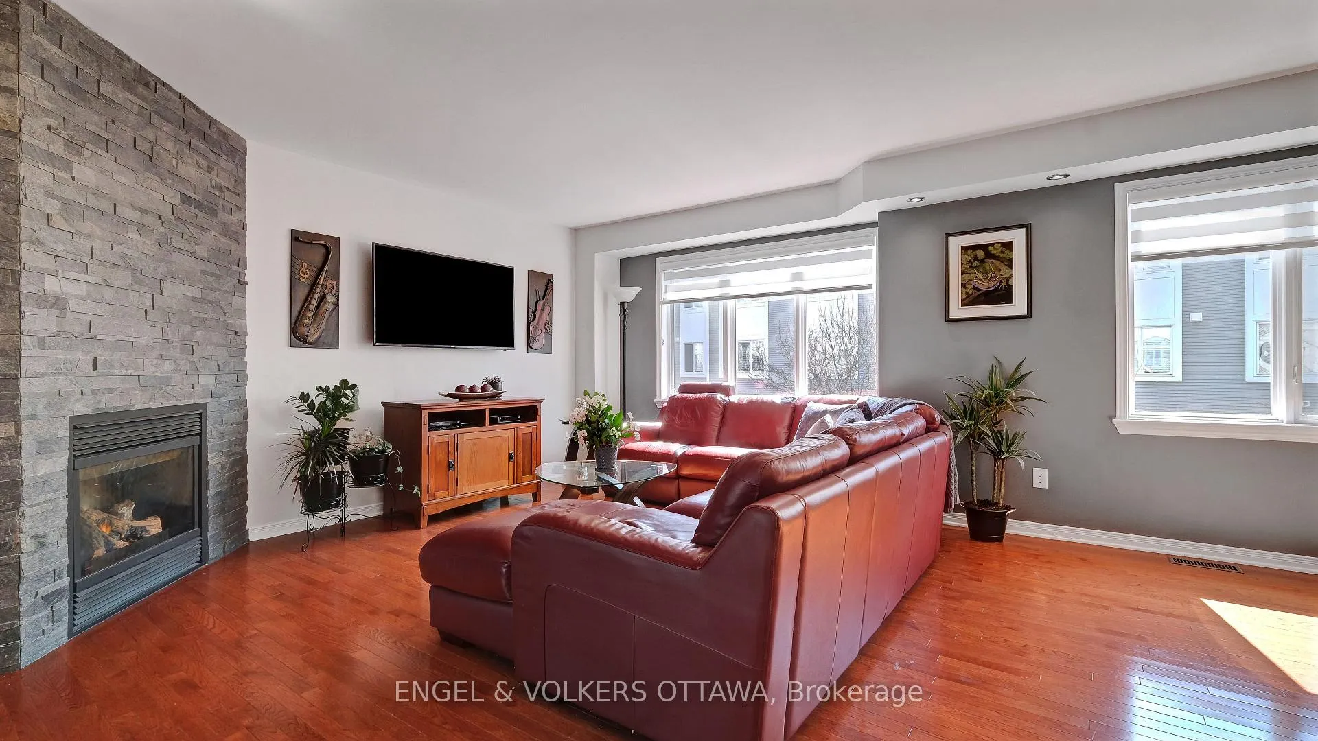 Photo 10 of 505 Burleigh Private, Ottawa, Cyrville — HOMEH