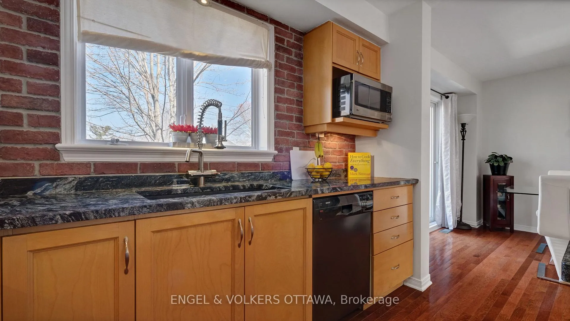 Photo 21 of 505 Burleigh Private, Ottawa, Cyrville — HOMEH