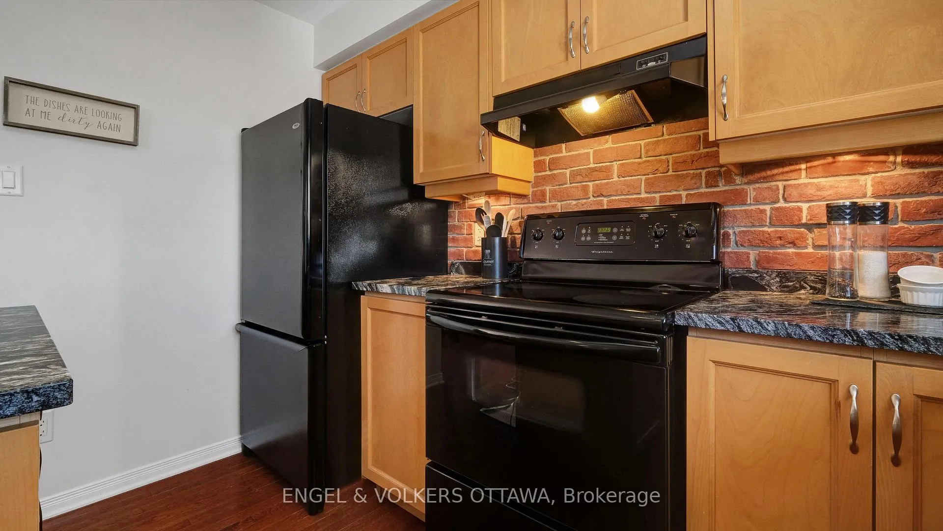 Photo 22 of 505 Burleigh Private, Ottawa, Cyrville — HOMEH