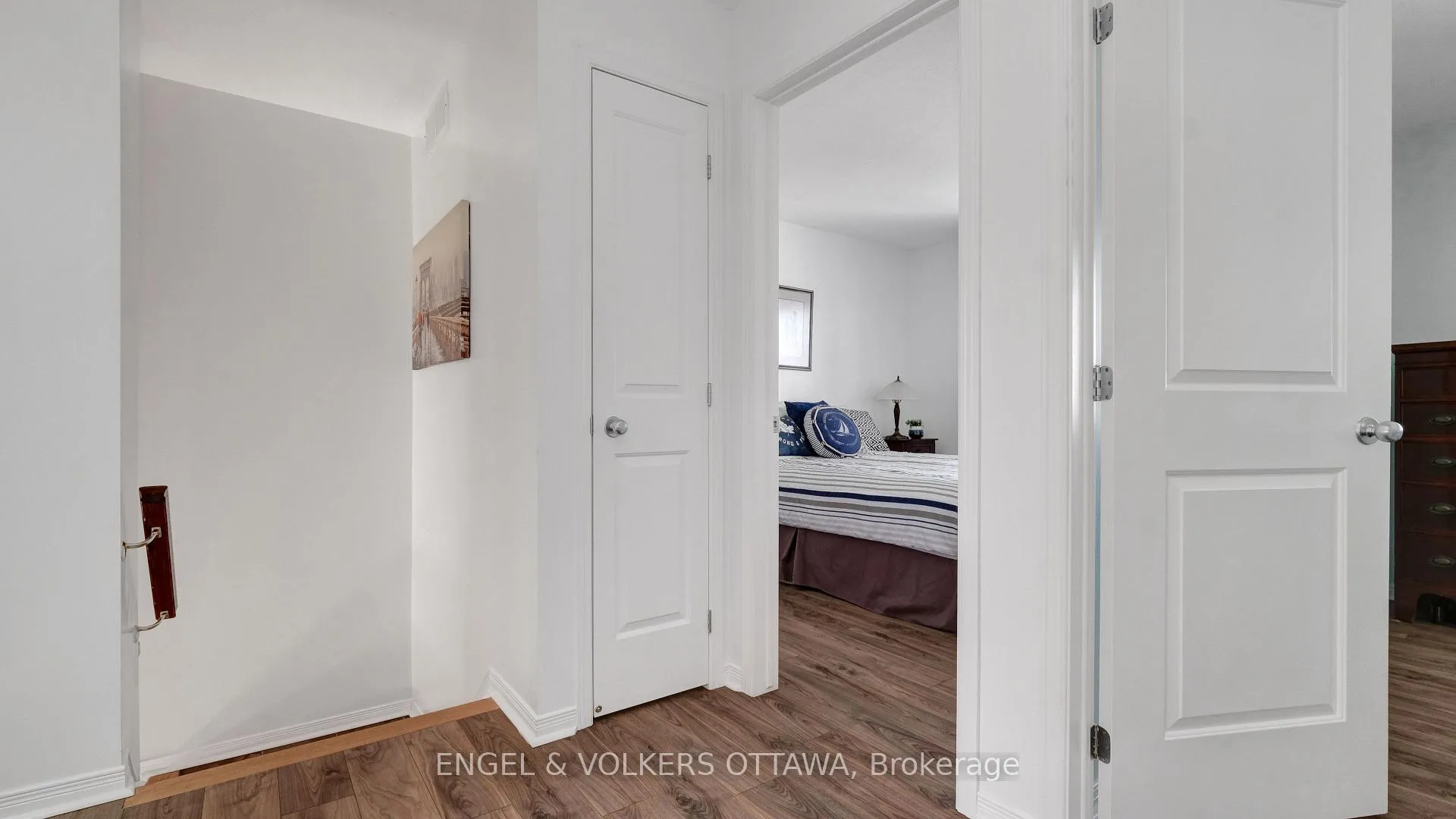Photo 24 of 505 Burleigh Private, Ottawa, Cyrville — HOMEH