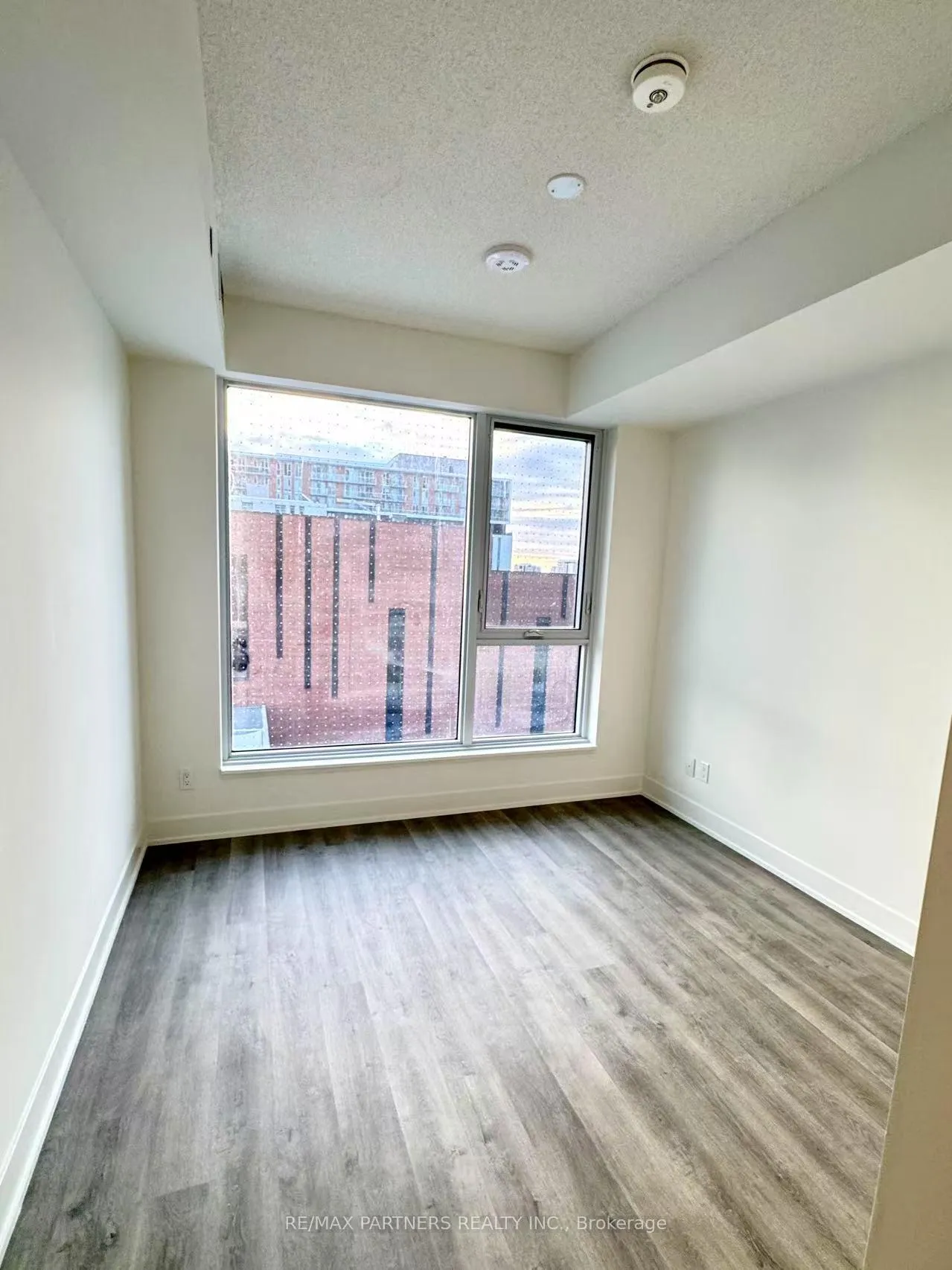 Photo 4 of Unit 1010, 38 Andre de Grasse Street, Markham, Unionville — HOMEH