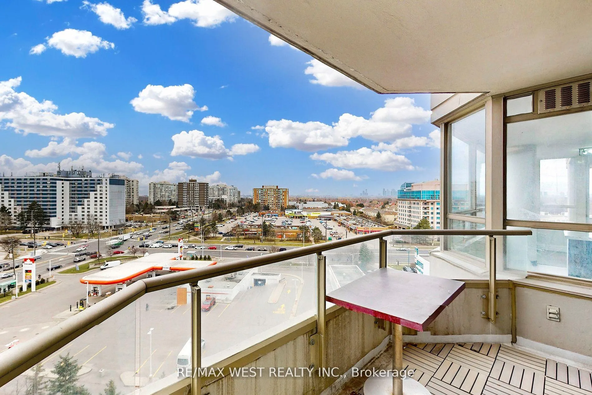 Photo 26 of Unit 1003, 7 Townsgate Drive, Vaughan, Crestwood-Springfarm-Yorkhill — HOMEH
