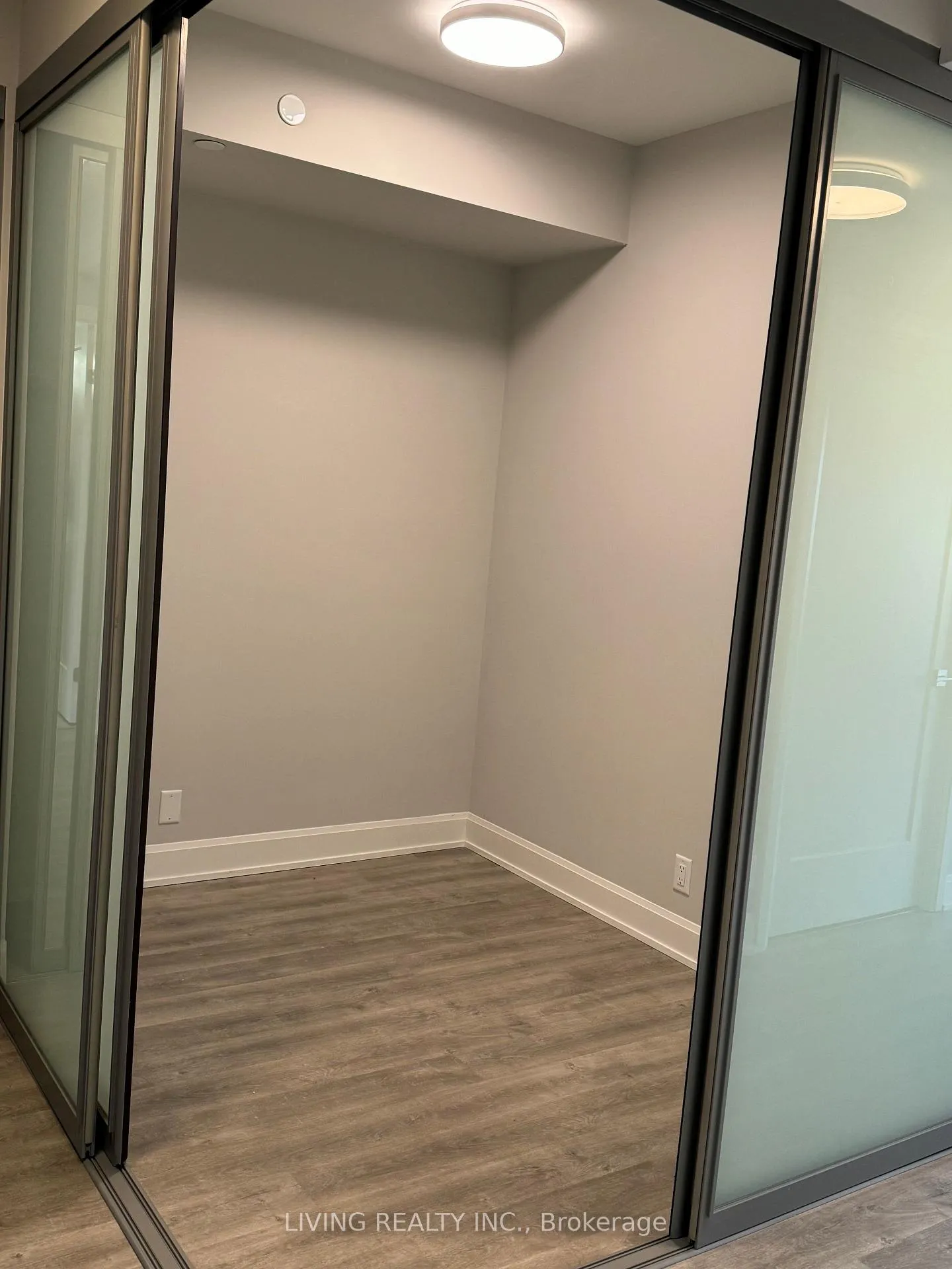 Photo 6 of Unit 1015, 12 Gandhi Lane, Markham, Commerce Valley — HOMEH