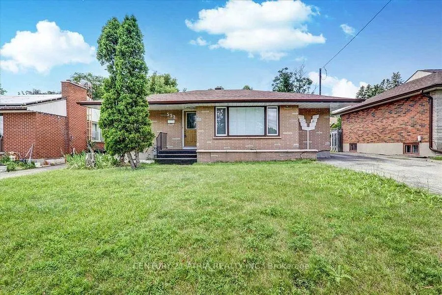 Photo 3 of 532 Harmony Road S, Oshawa, Donevan — HOMEH