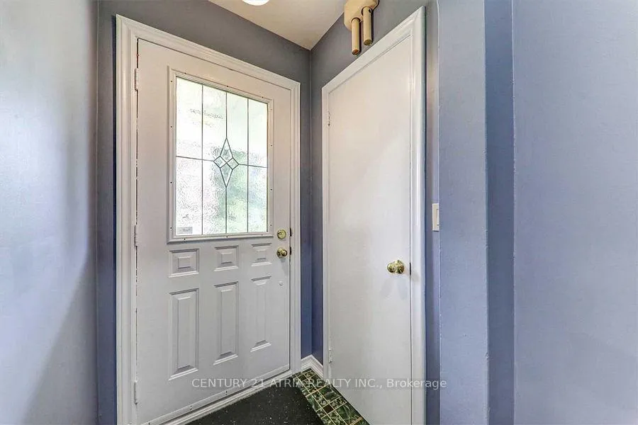 Photo 5 of 532 Harmony Road S, Oshawa, Donevan — HOMEH