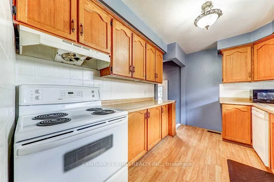 Photo 11 of 532 Harmony Road S, Oshawa, Donevan — HOMEH