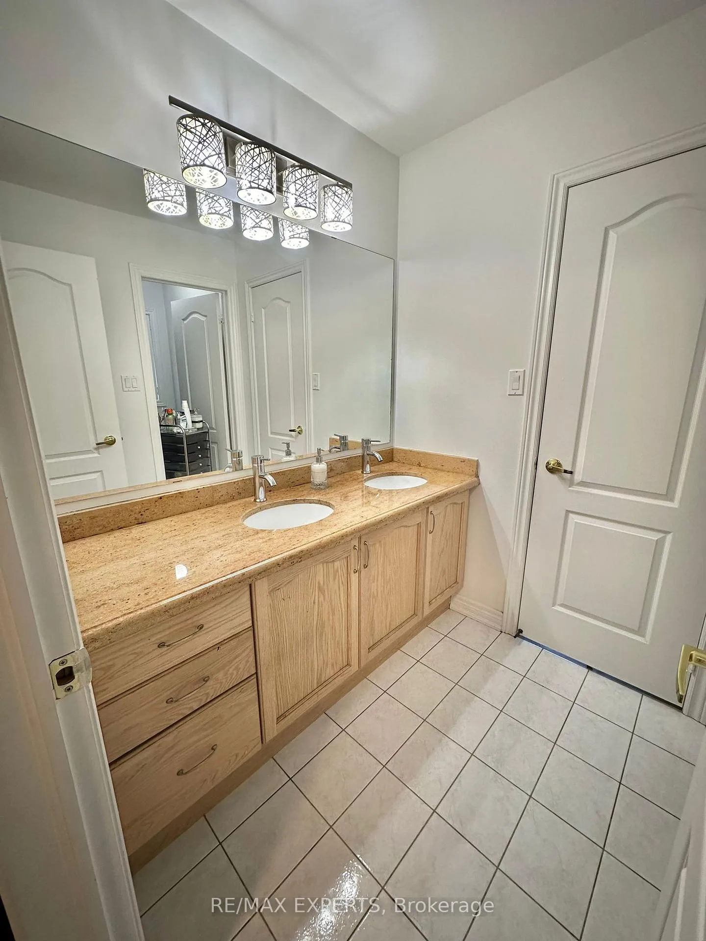 Photo 21 of 1 Berger Avenue, Markham, Box Grove — HOMEH