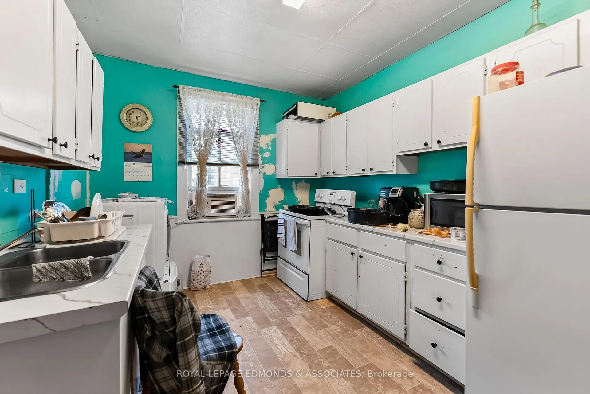 Photo 17 of 394 Pembroke Street E, Pembroke — HOMEH