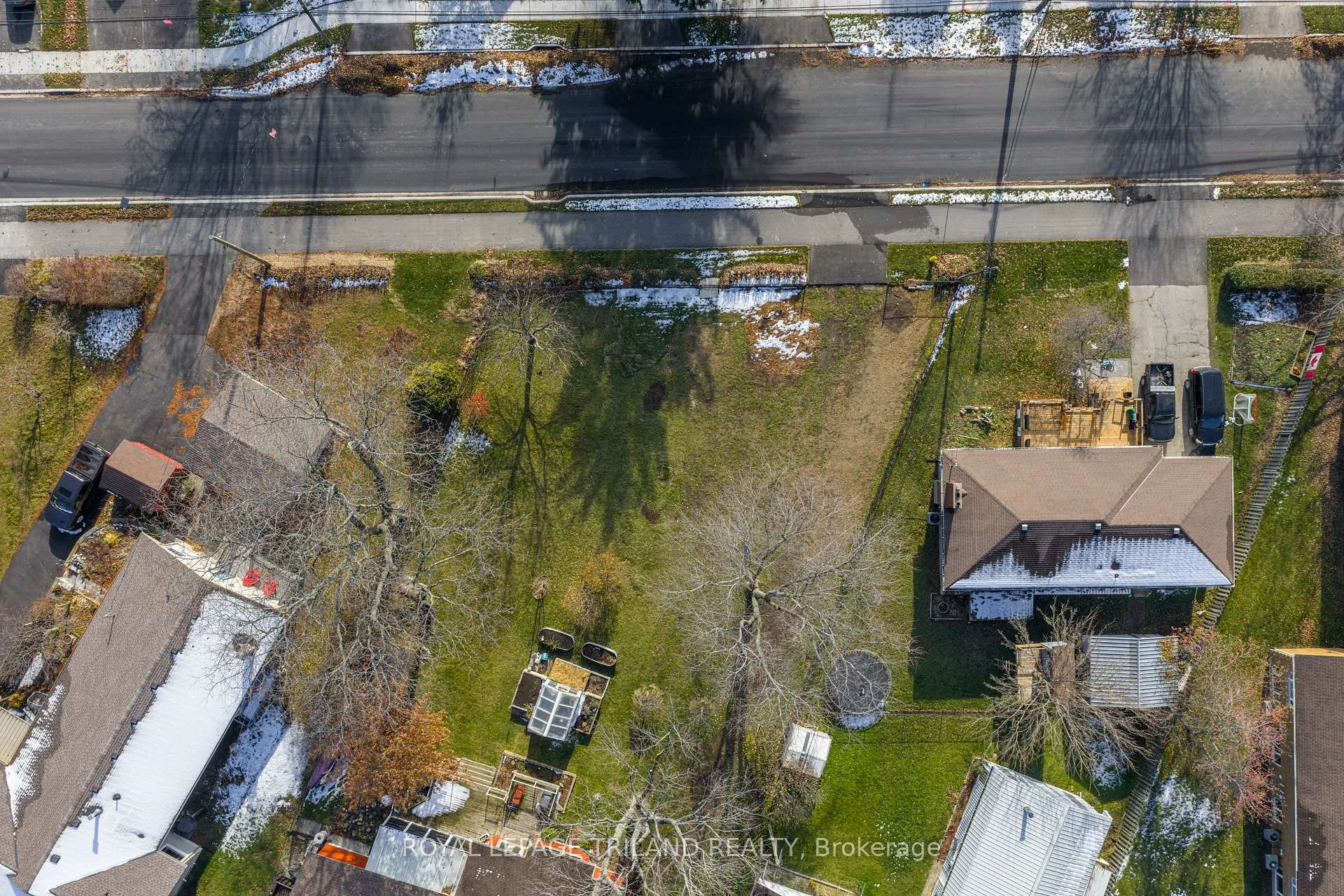 Photo 6 of 209 Elk Street, Aylmer — HOMEH