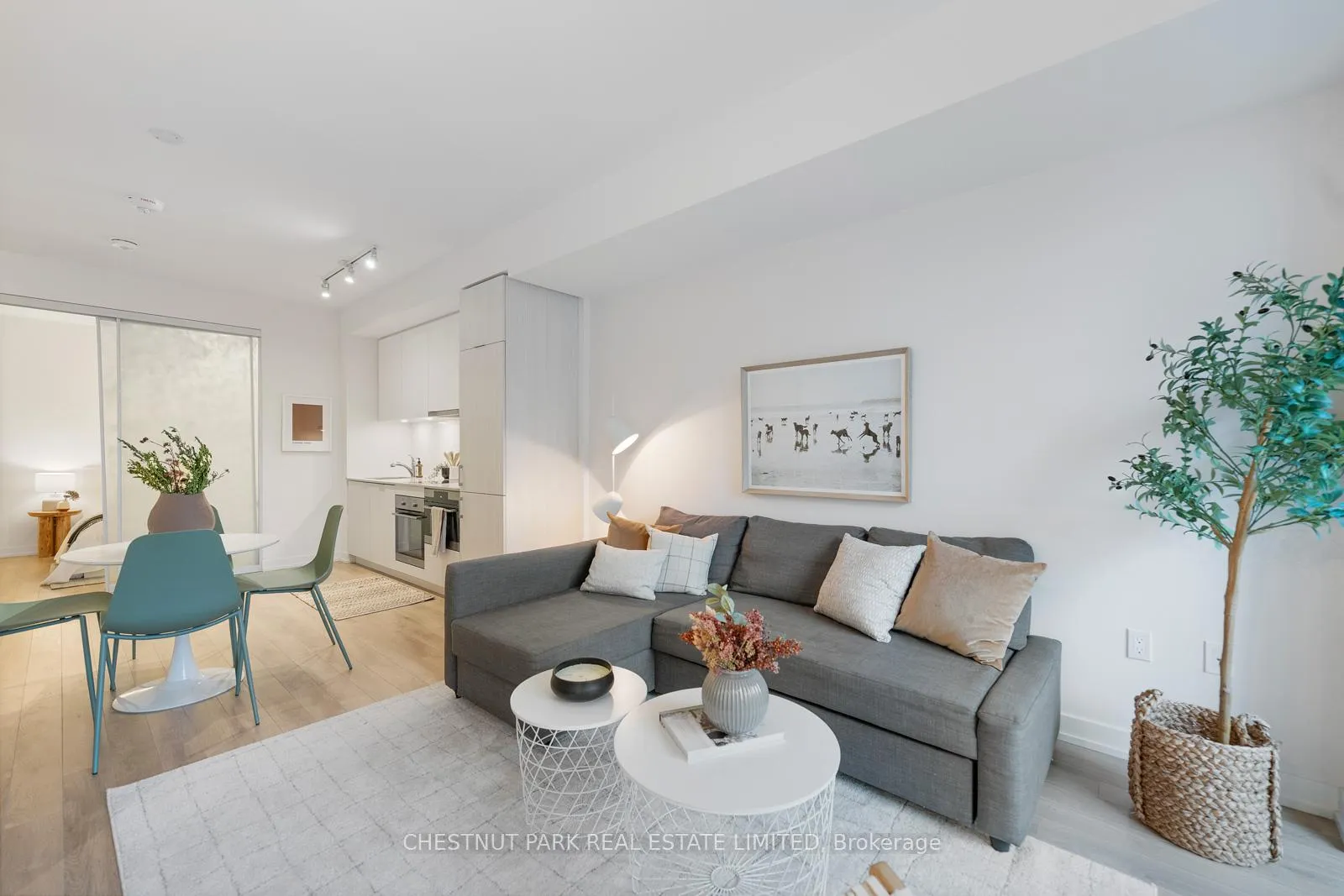 Photo 7 of Unit 513, 158 Front Street E, Toronto, Moss Park — HOMEH
