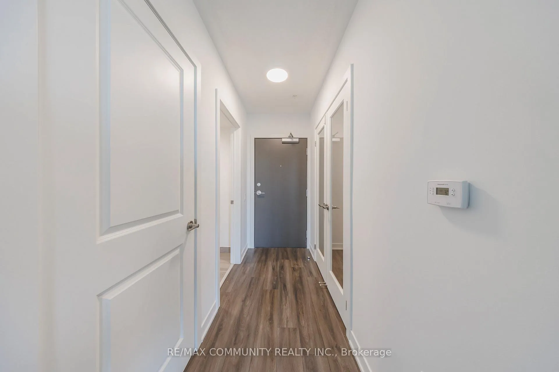 Photo 5 of Unit 328, 385 Arctic Red Drive, Oshawa, Windfields — HOMEH