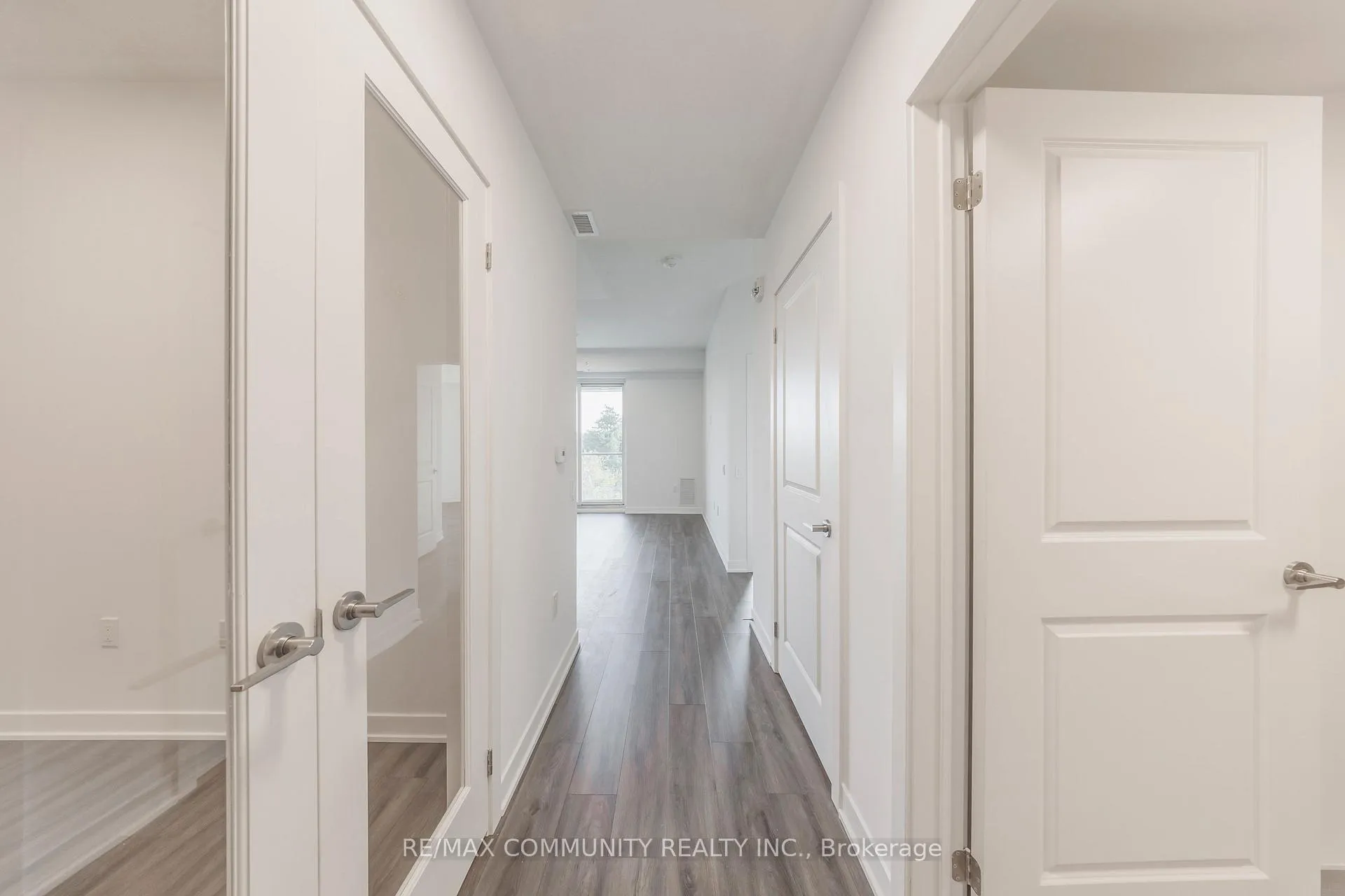 Photo 7 of Unit 328, 385 Arctic Red Drive, Oshawa, Windfields — HOMEH