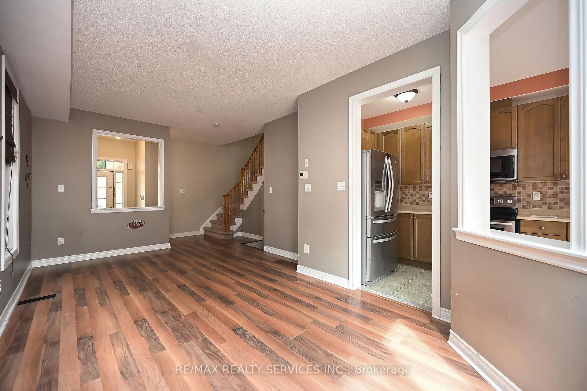 Photo 7 of 19 Martree Crescent, Brampton, Madoc — HOMEH