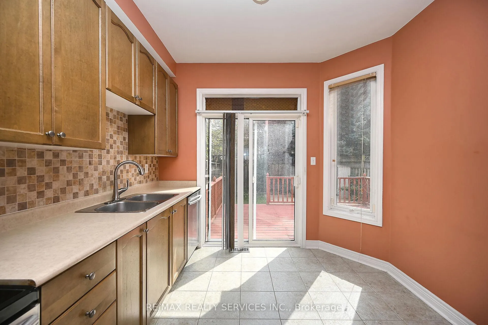 Photo 14 of 19 Martree Crescent, Brampton, Madoc — HOMEH