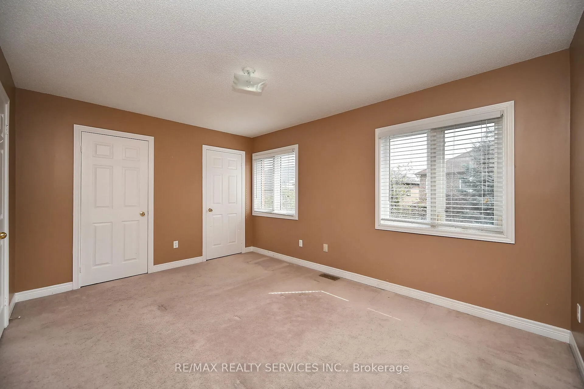 Photo 17 of 19 Martree Crescent, Brampton, Madoc — HOMEH
