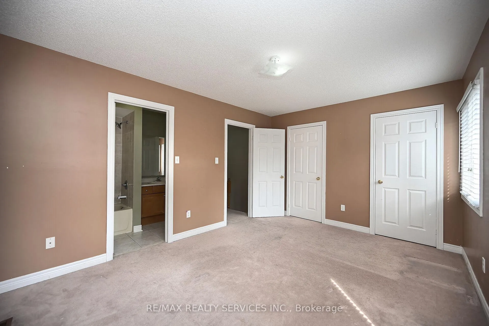 Photo 18 of 19 Martree Crescent, Brampton, Madoc — HOMEH