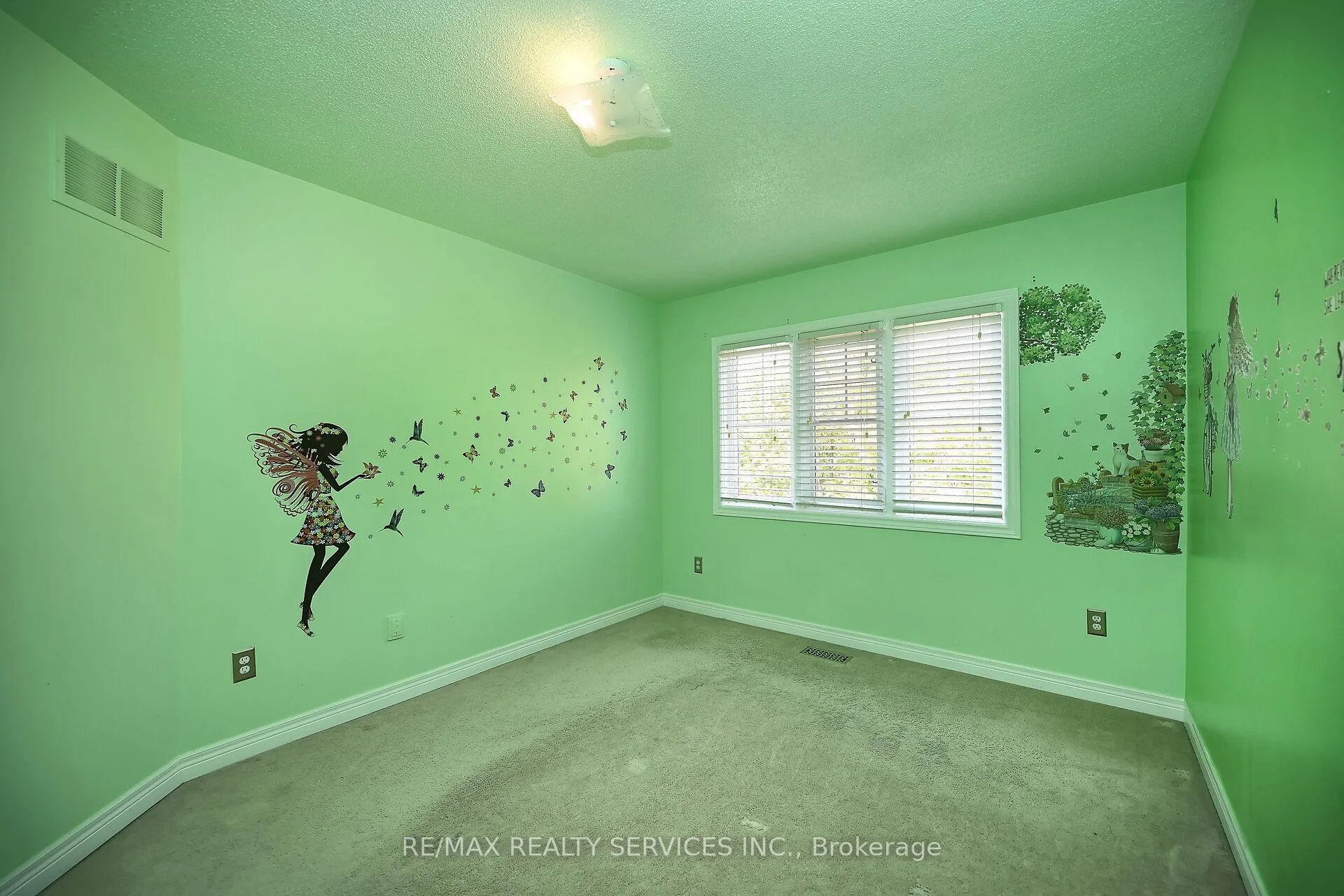 Photo 22 of 19 Martree Crescent, Brampton, Madoc — HOMEH