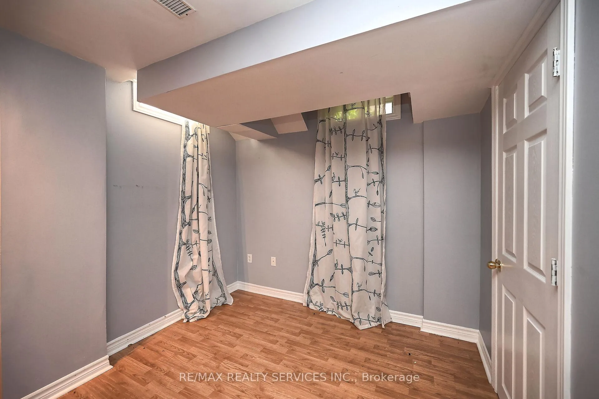 Photo 29 of 19 Martree Crescent, Brampton, Madoc — HOMEH
