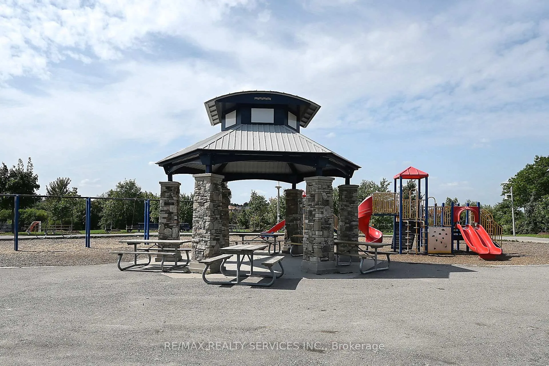 Photo 36 of 19 Martree Crescent, Brampton, Madoc — HOMEH