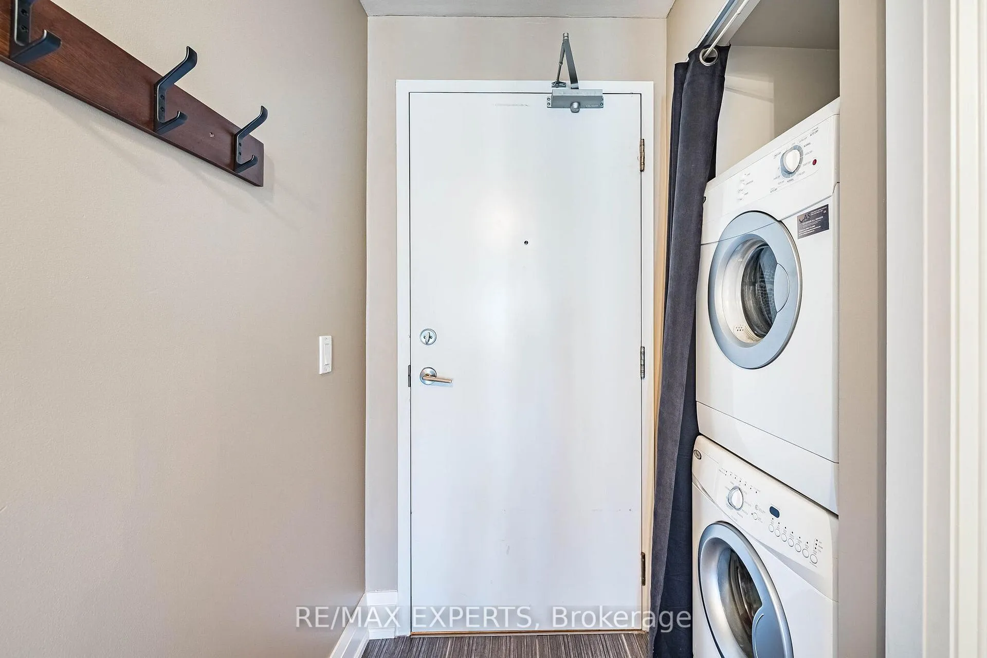 Photo 8 of Unit 211, 8302 Islington Avenue, Vaughan, Islington Woods — HOMEH