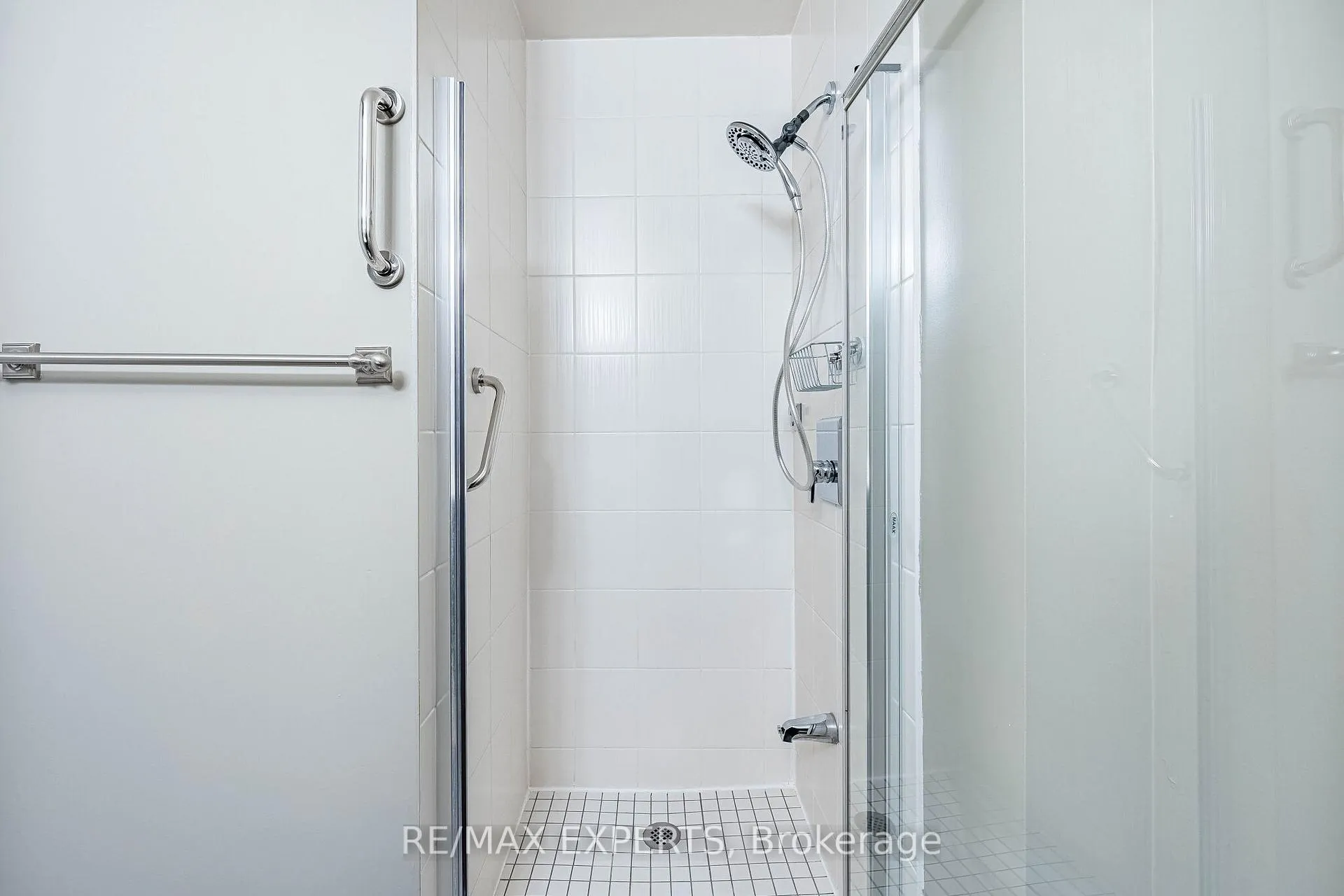 Photo 26 of Unit 211, 8302 Islington Avenue, Vaughan, Islington Woods — HOMEH
