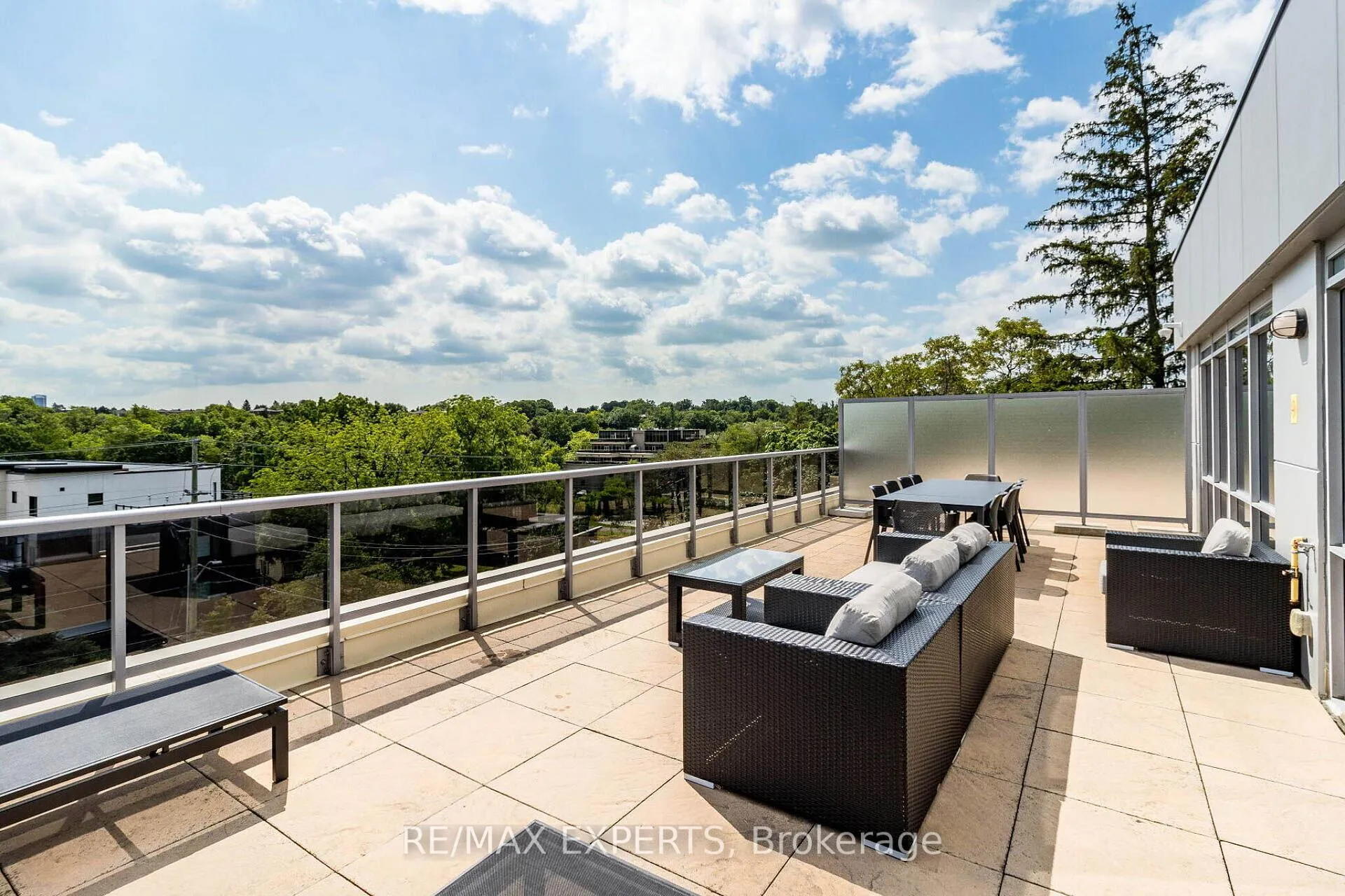Photo 31 of Unit 211, 8302 Islington Avenue, Vaughan, Islington Woods — HOMEH