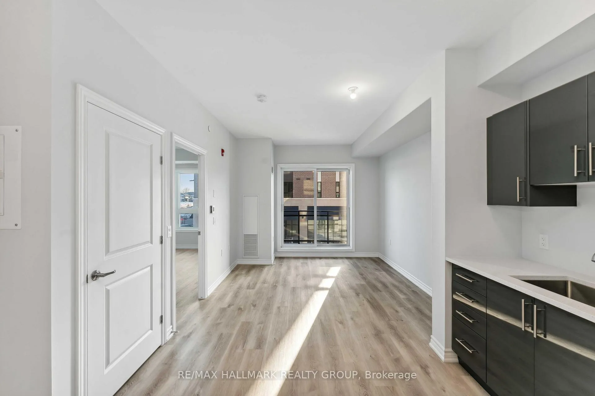 Photo 8 of Unit 206, 397 Codd's Road, Ottawa, CFB Rockcliffe and Area — HOMEH